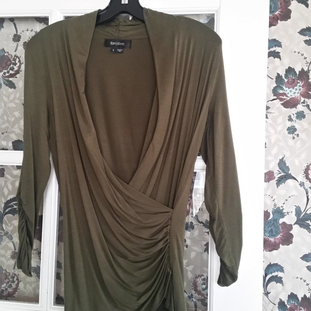 Karen Kane top